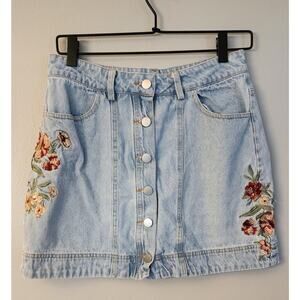 Loveriche Flower embroidered‎ denim mini skirt sz medium  retro button front